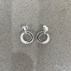 Genuine diamond/ black diamond earrings. Gorgeous 😍